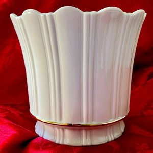 Say It With Silk Lenox Pot/Bowl/vase